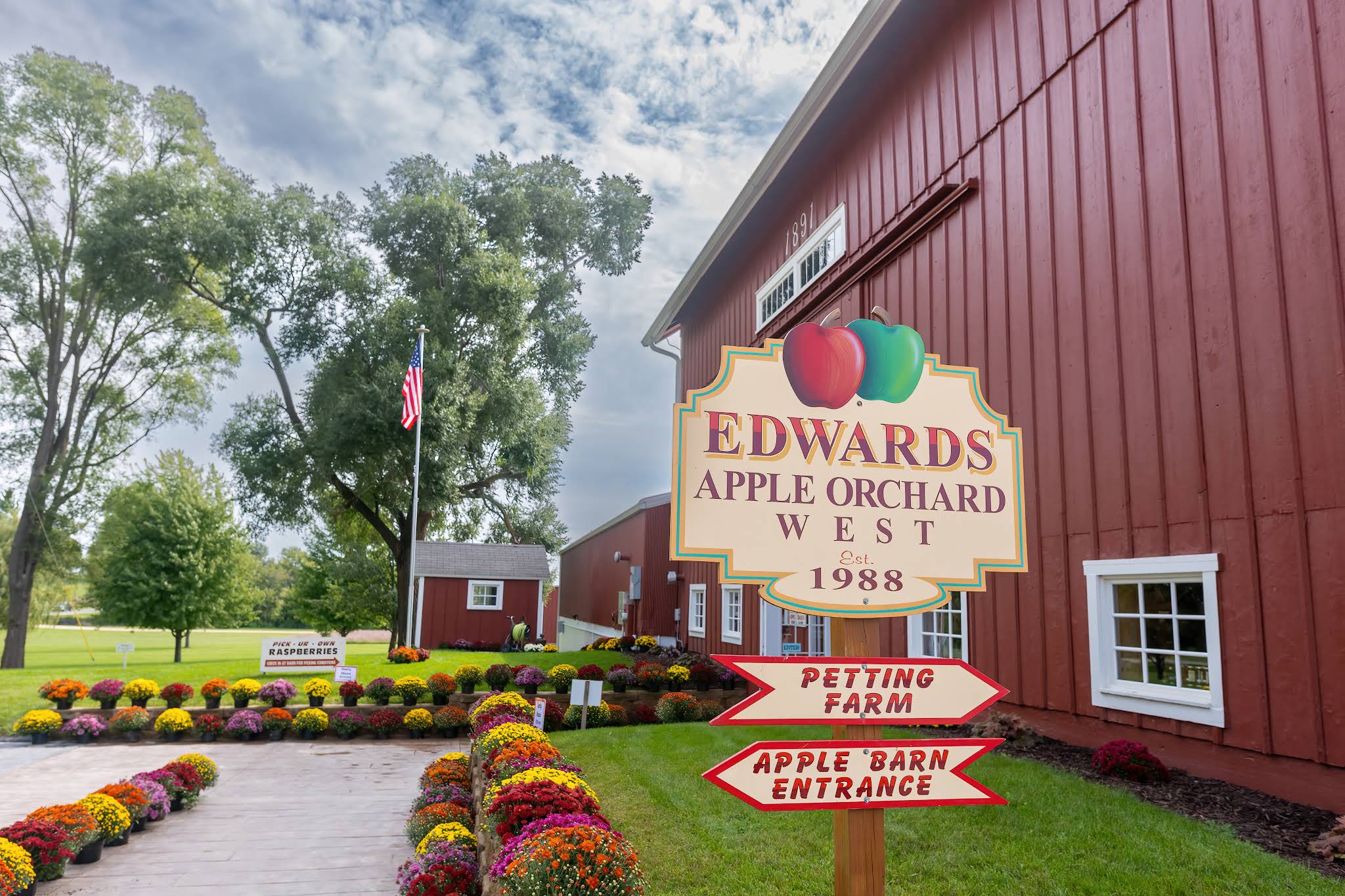 Edwards Apple Orchard