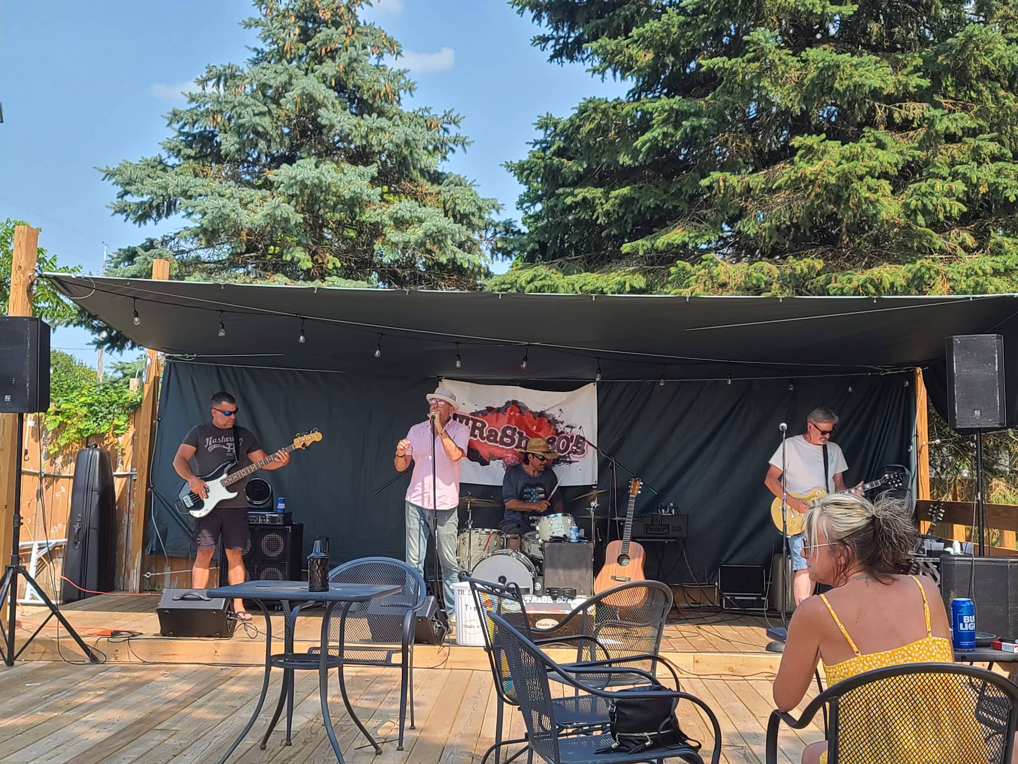 Mortimer's Roadhouse