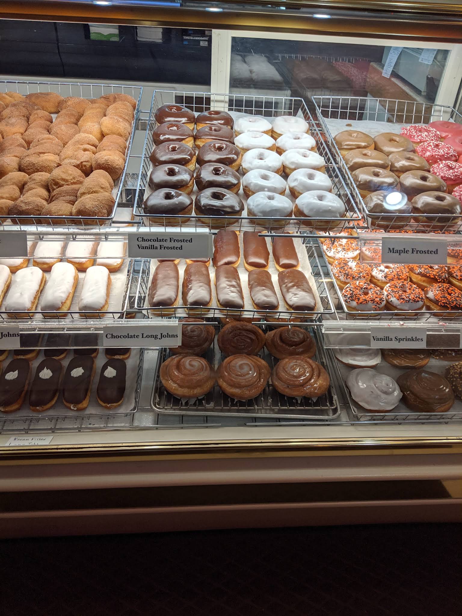 Roll N Donuts