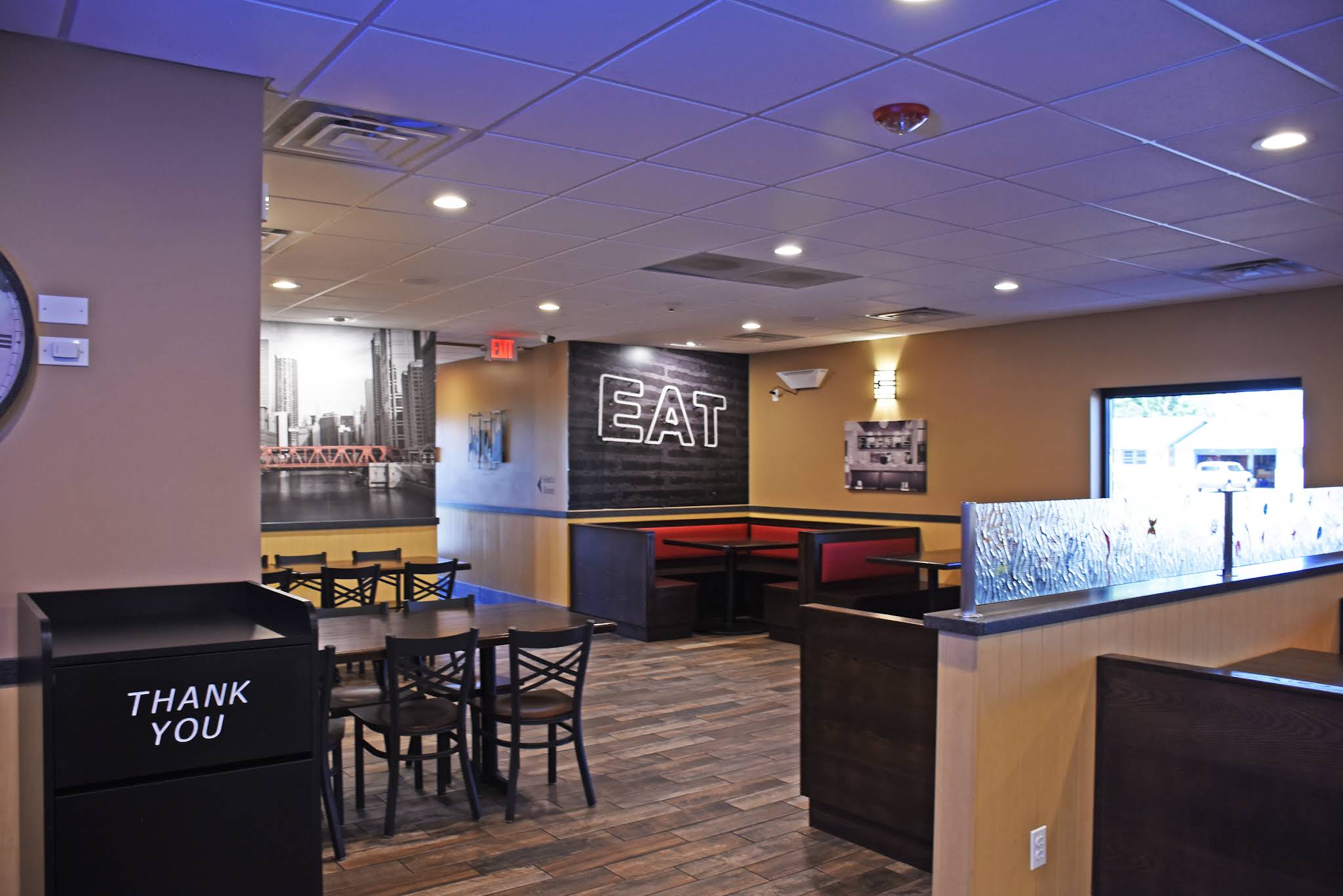 Tom & Jerry's (Belvidere)